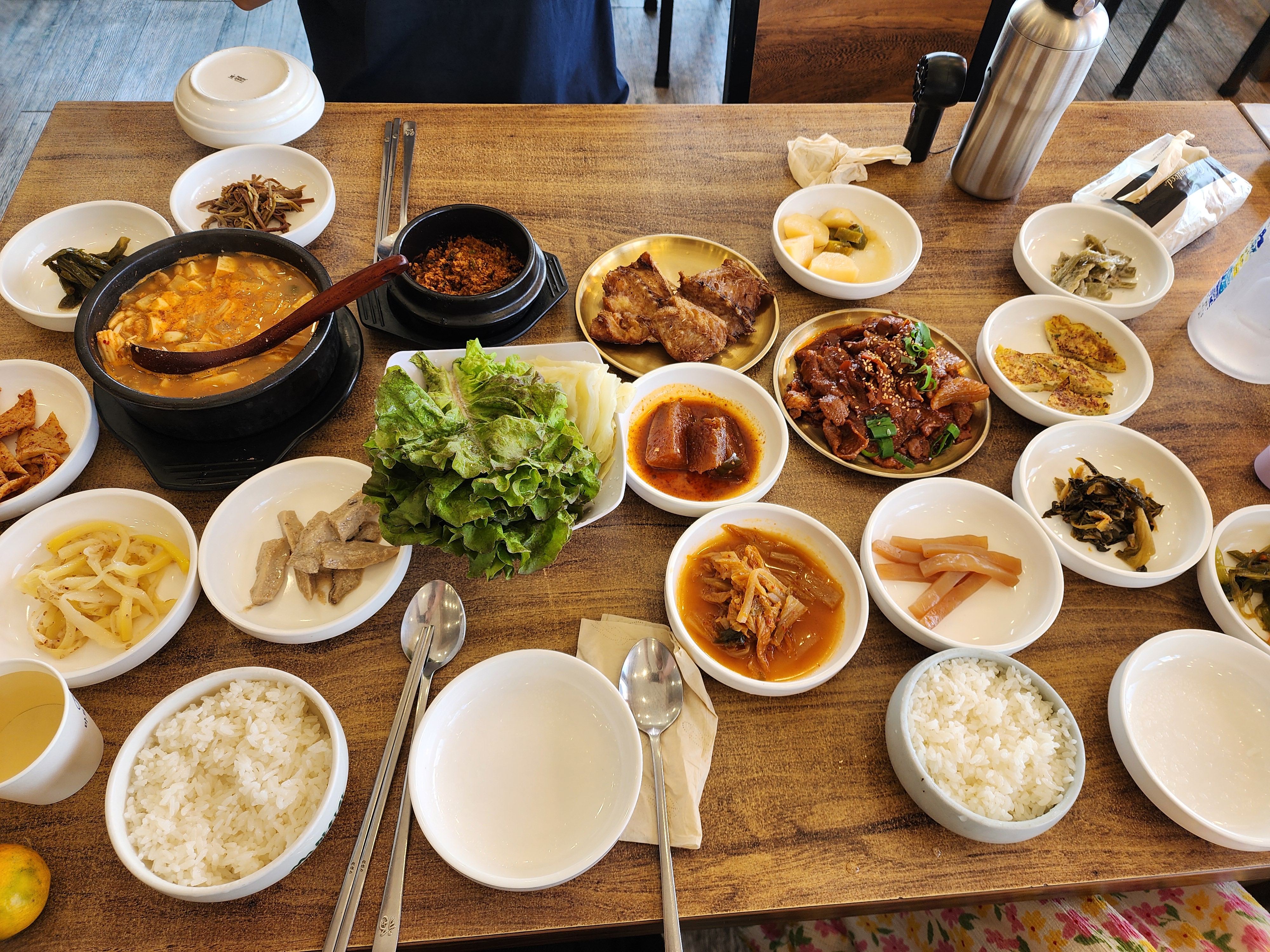 강화도 송월정 제육정식 한상차림